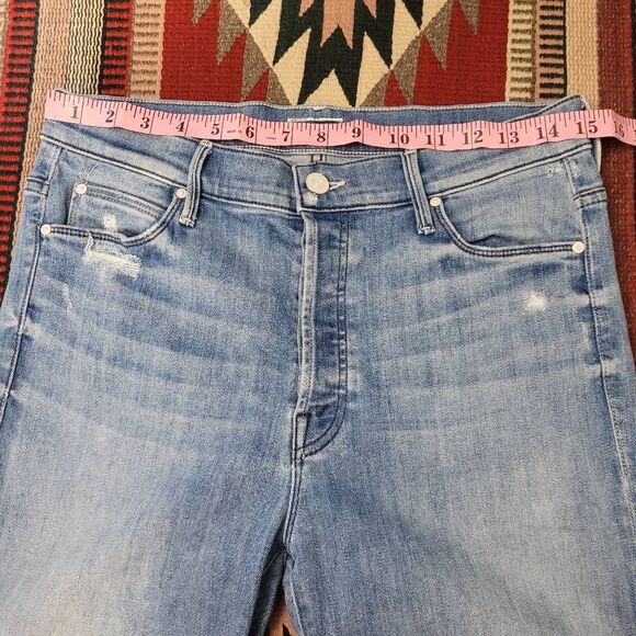 MOTHER The Stunner Ankle Fray Denim Jeans Sz 29 Graffiti Girl Distressed Stretch - Picture 6 of 11